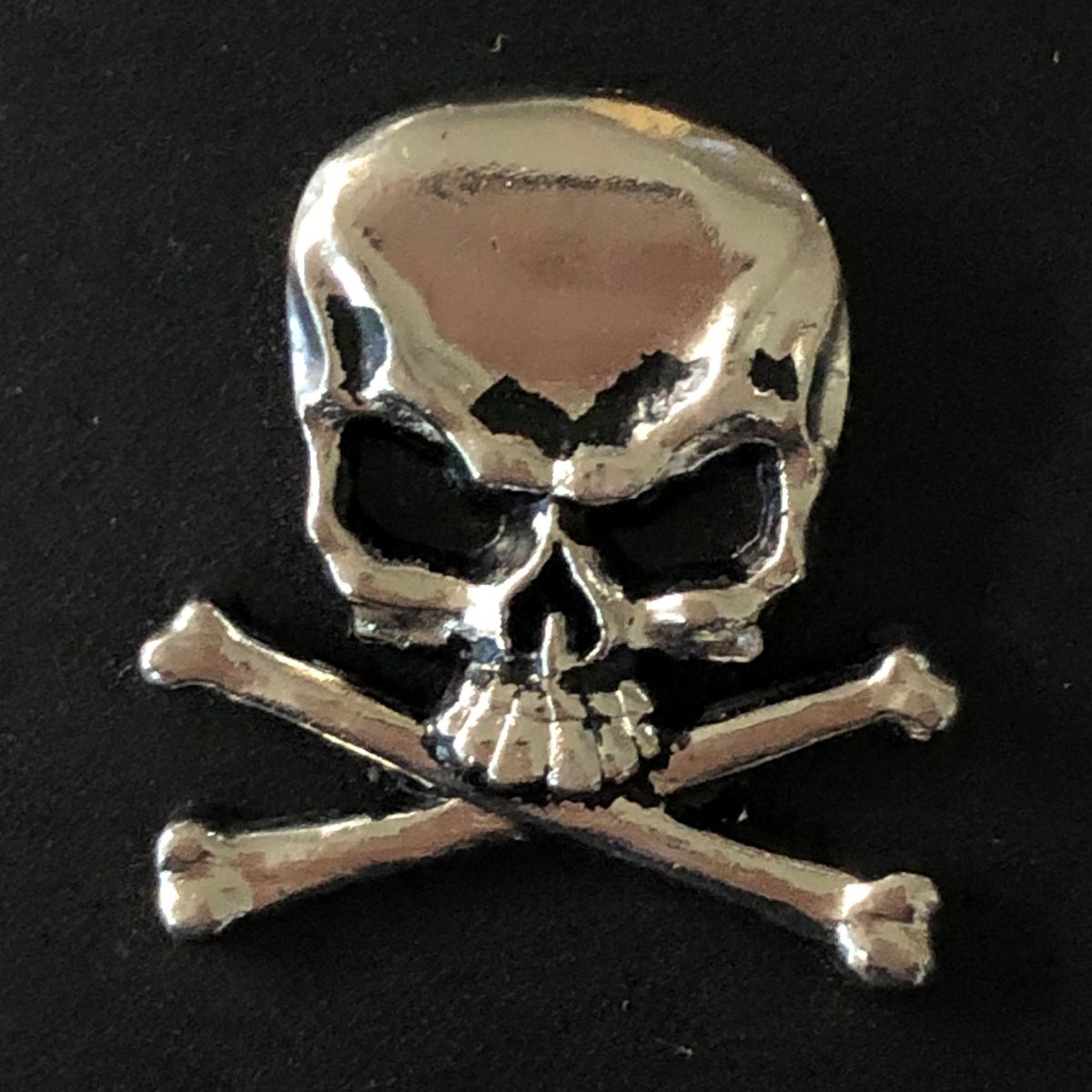 Skull \u0026 Crossbone Snap Cap Hardware | Hide \u0026 Leather House, image size:1200x1200